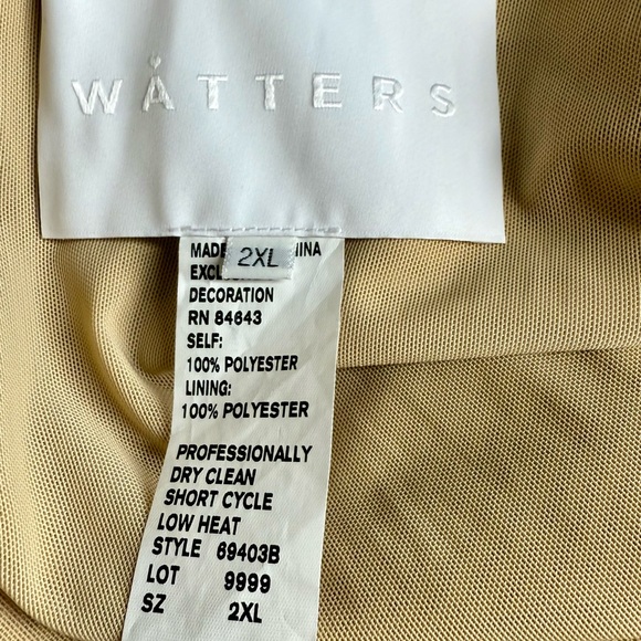 Watters 69403B Beaded V-Neck Bridal Gown 2X - Picture 9 of 11